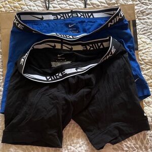 NIB Nike Size Small Men's Boxer Briefs in Black and Blue New in Box.